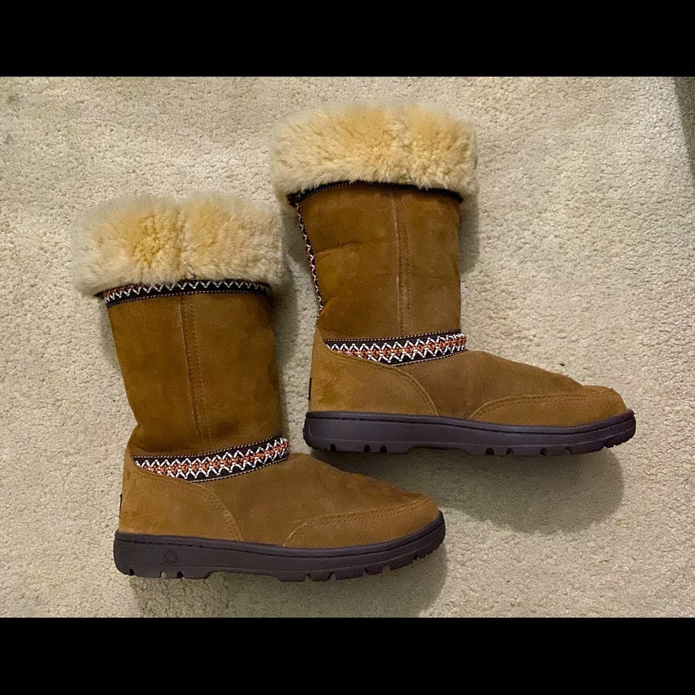 Women’s UGGs Australia Boots (Size 9)